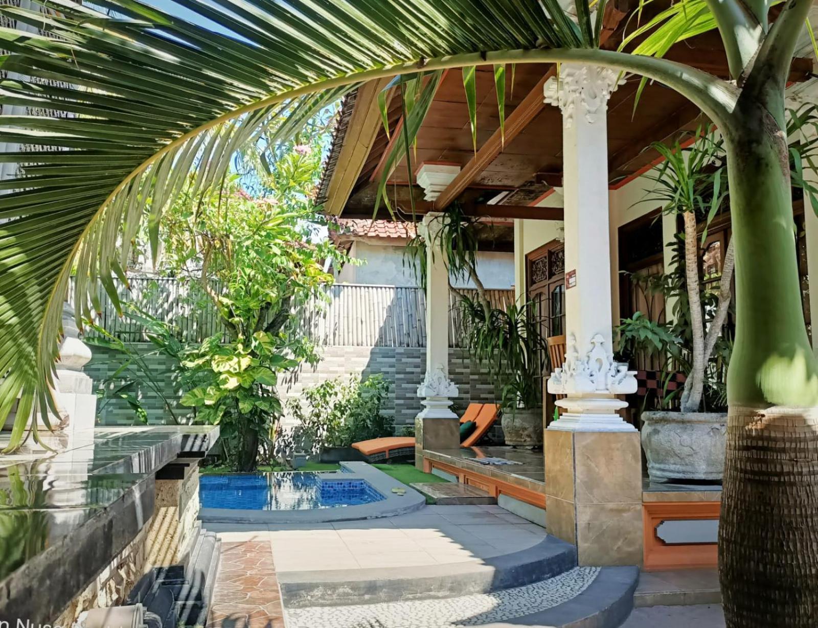 Green Palace Homestay Batununggul Exteriör bild
